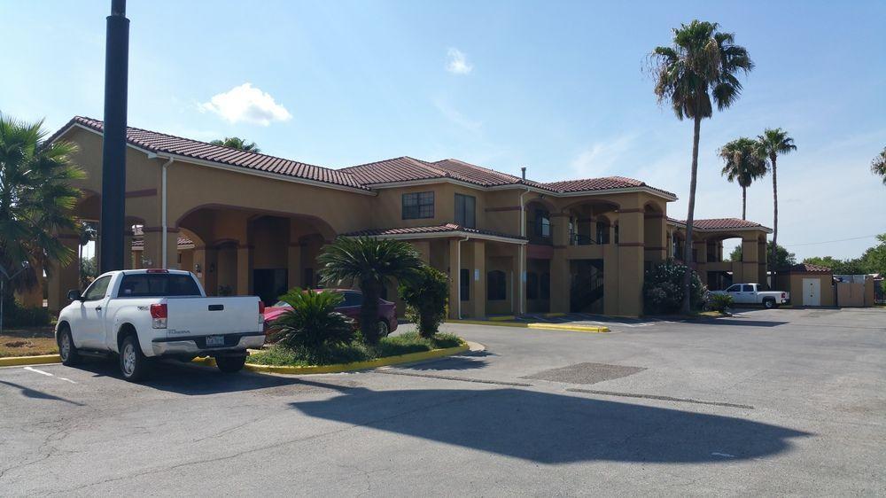 Super 8 By Wyndham Weslaco Exterior foto